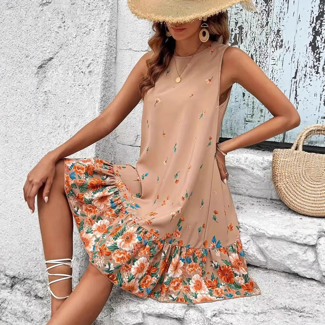 Short sleeved dress for women.