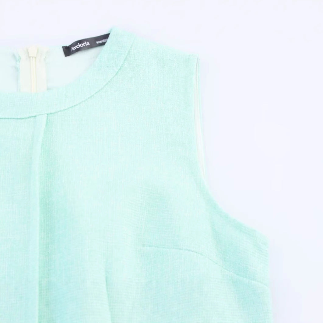 Round neck sleeveless ruffle blue dress for women.