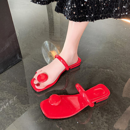 Slippers with square toe and sloping heel, fashionable and casual patent leather beach shoes for women